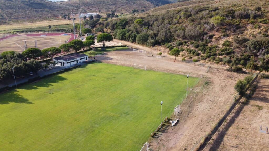 Campo da calcio di Casa Mora visto dall’alto
