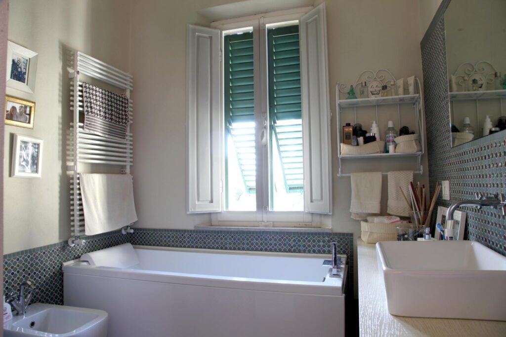 Bagno con vasca